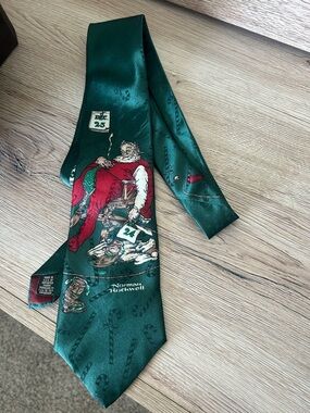 Vintage Hallmark Christmas Tie
